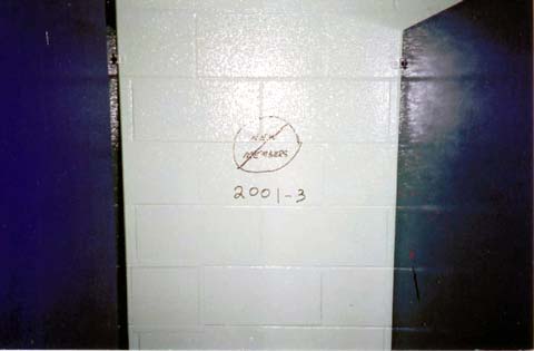 ENAMO GRIP - High Gloss Bathroom Stall