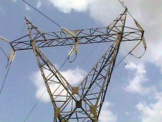 MOIST METAL GRIP - Electrical Transmission Towers