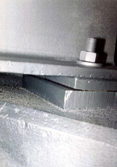 Steel Bridge Support - RUST GRIP