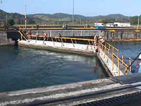 RUST GRIP - Panama Canal